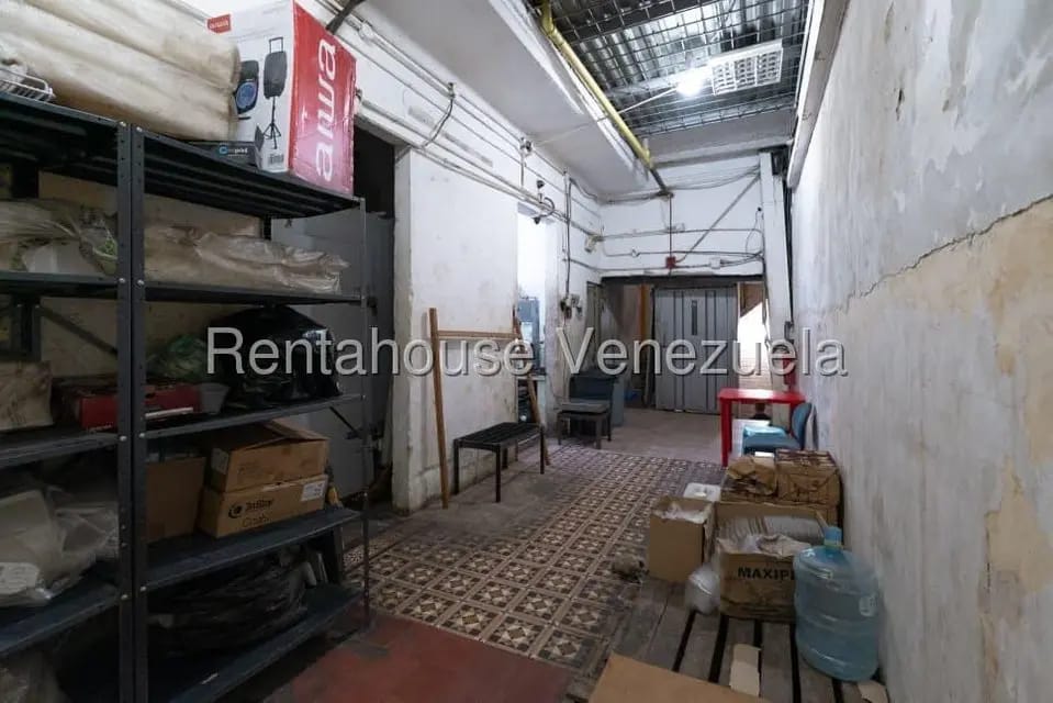 Comercial (Local Comercial) en Alquiler en Parroquia Catedral, Distrito Metropolitano - 12