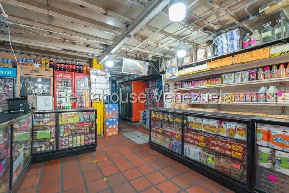 Comercial (Local Comercial) en Alquiler en Parroquia Catedral, Distrito Metropolitano - 3