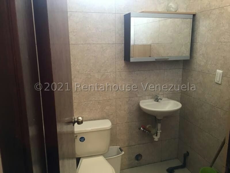 Comercial (Local Comercial) en Venta en Porlamar, Nueva Esparta - 11