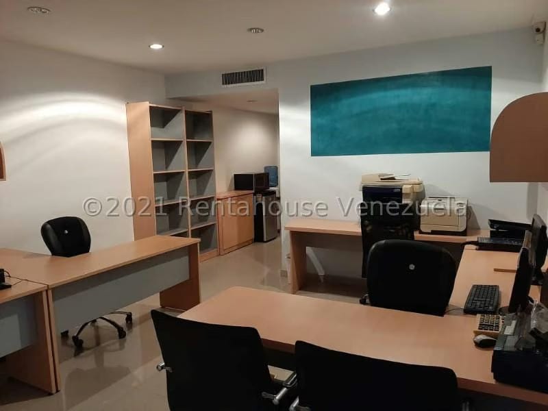 Comercial (Local Comercial) en Venta en Porlamar, Nueva Esparta - 4