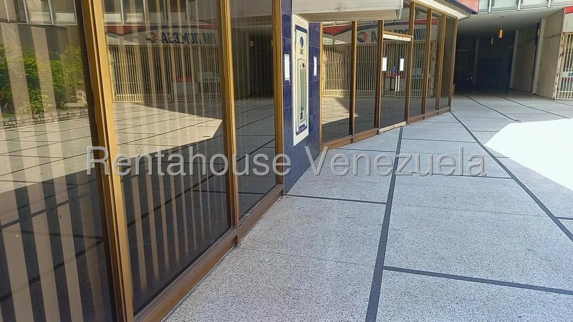 Comercial (Local Comercial) en Venta en Parroquia La Candelaria, Distrito Metropolitano - 2
