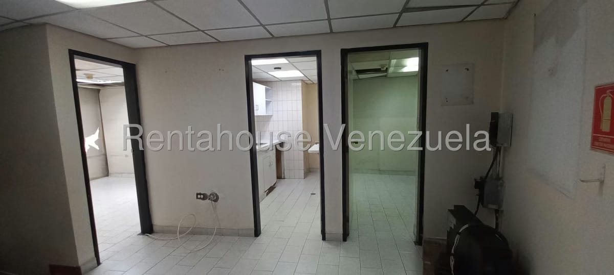 Comercial (Local Comercial) en Venta en Parroquia La Candelaria, Distrito Metropolitano - 13