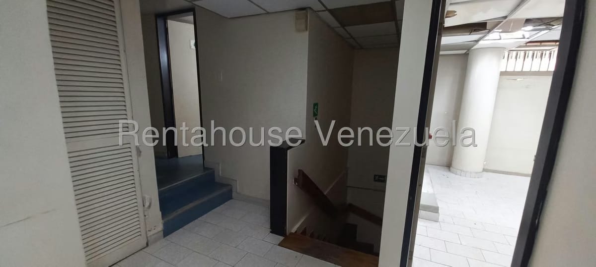 Comercial (Local Comercial) en Venta en Parroquia La Candelaria, Distrito Metropolitano - 16