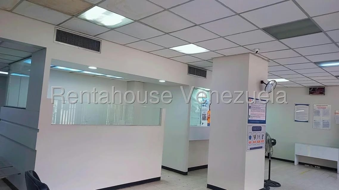 Comercial (Local Comercial) en Venta en Parroquia La Candelaria, Distrito Metropolitano - 25
