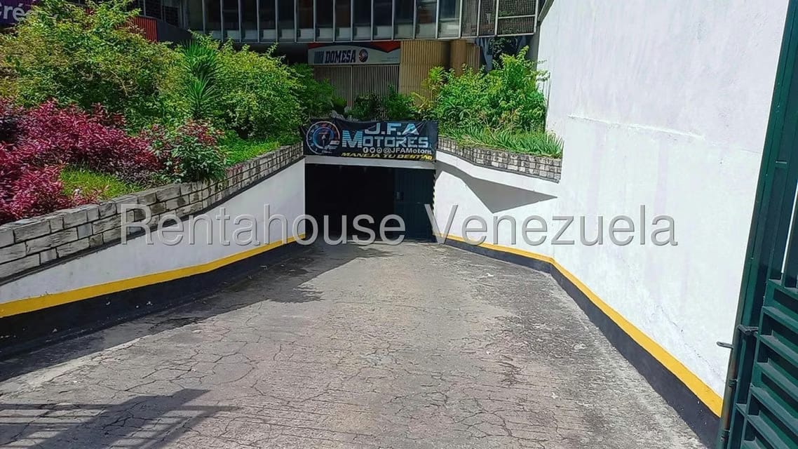 Comercial (Local Comercial) en Venta en Parroquia La Candelaria, Distrito Metropolitano - 27