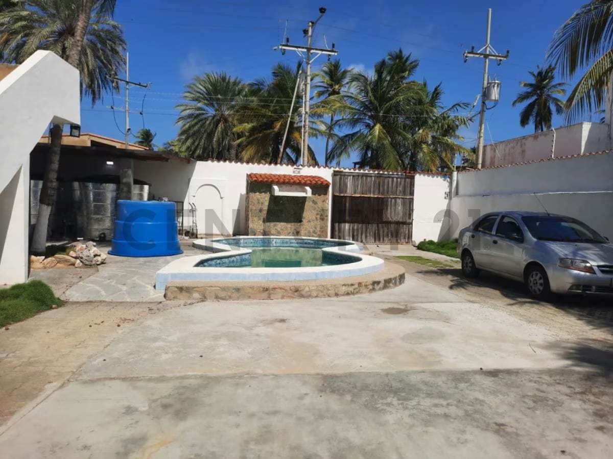 Venta de Casa Vacacional en Chichiriviche - 19
