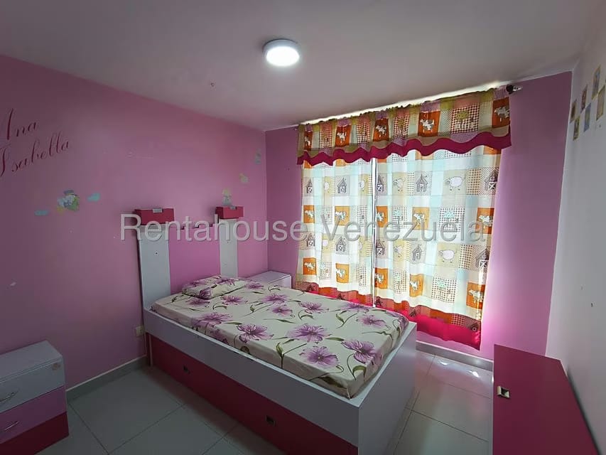 Apartamento (1 Nivel) en Alquiler en Sector San Pedro, Miranda - 14