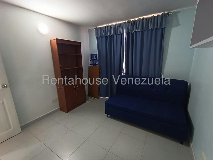 Apartamento (1 Nivel) en Alquiler en Sector San Pedro, Miranda - 15
