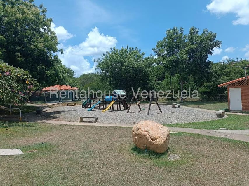 Apartamento (1 Nivel) en Alquiler en Sector San Pedro, Miranda - 30