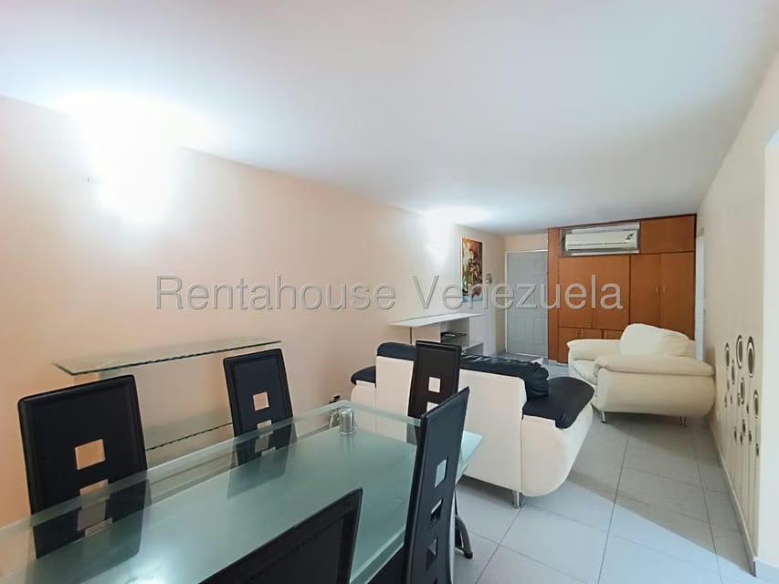 Apartamento (1 Nivel) en Alquiler en Sector San Pedro, Miranda - 5