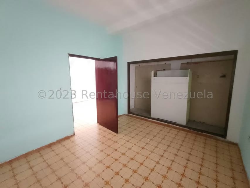Casa (Multipes Niveles) en Venta en Centro, Aragua - 11