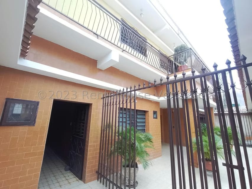 Casa (Multipes Niveles) en Venta en Centro, Aragua - 5