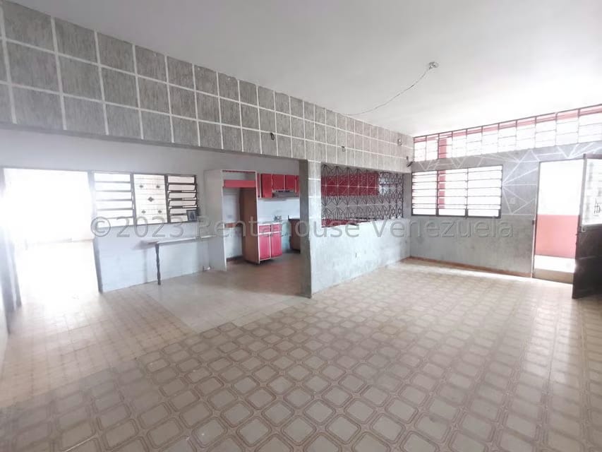 Casa (Multipes Niveles) en Venta en Centro, Aragua - 8