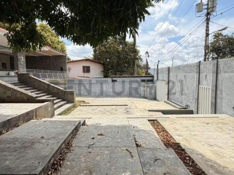 Casa en alquiler en Los Chorros, Caracas - 2