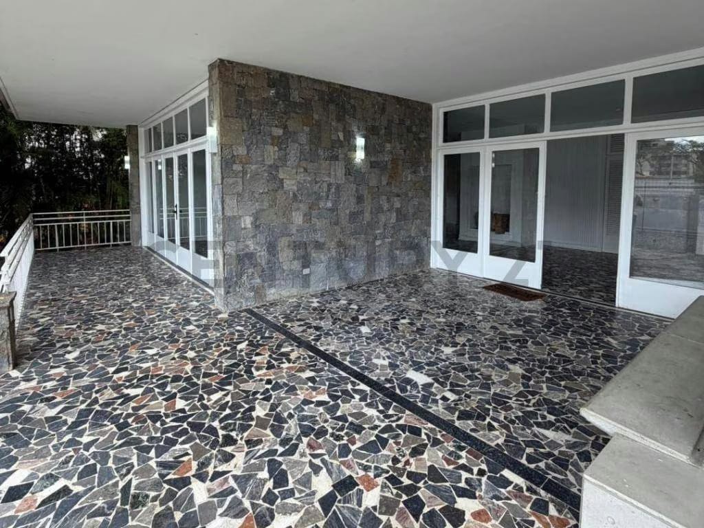 Casa en alquiler en Los Chorros, Caracas - 11