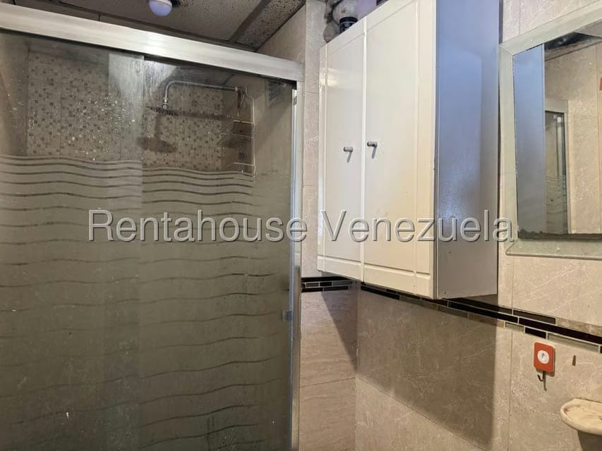 Apartamento (1 Nivel) en Venta en Parroquia Altagracia, Distrito Metropolitano - 42
