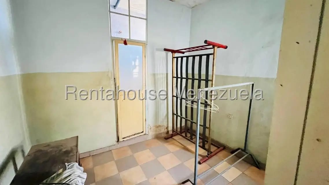 Casa (1 Nivel) en Venta en Centro, Aragua - 16