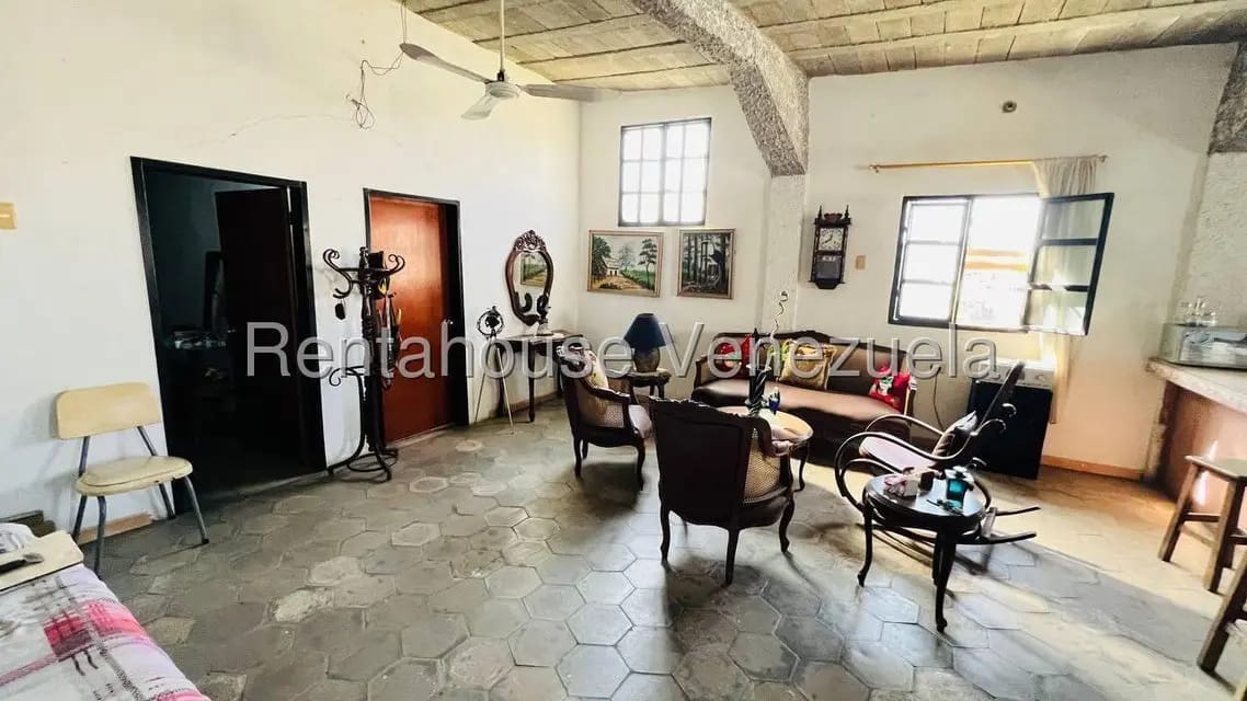 Casa (1 Nivel) en Venta en Centro, Aragua - 31