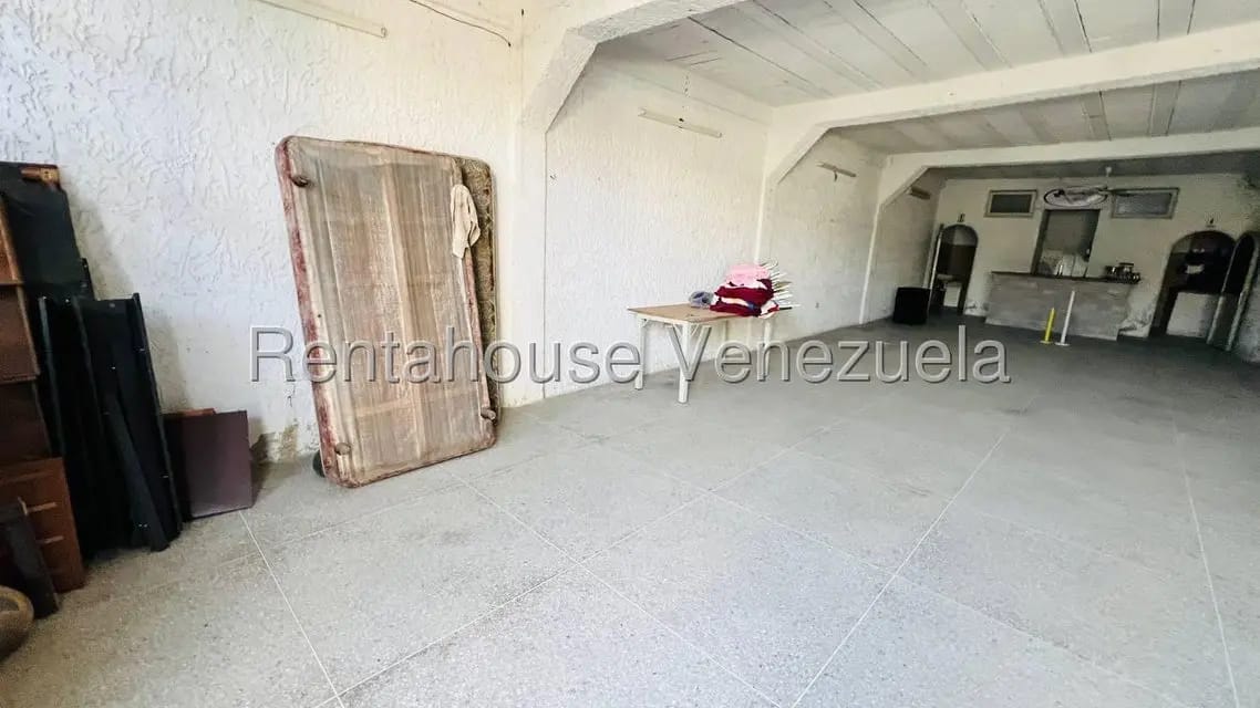 Casa (1 Nivel) en Venta en Centro, Aragua - 33