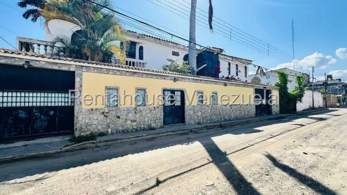 Casa (1 Nivel) en Venta en Centro, Aragua - 36