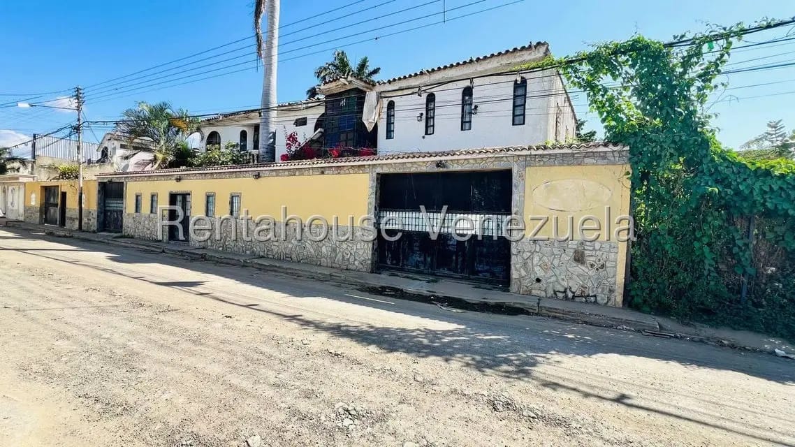Casa (1 Nivel) en Venta en Centro, Aragua - 38