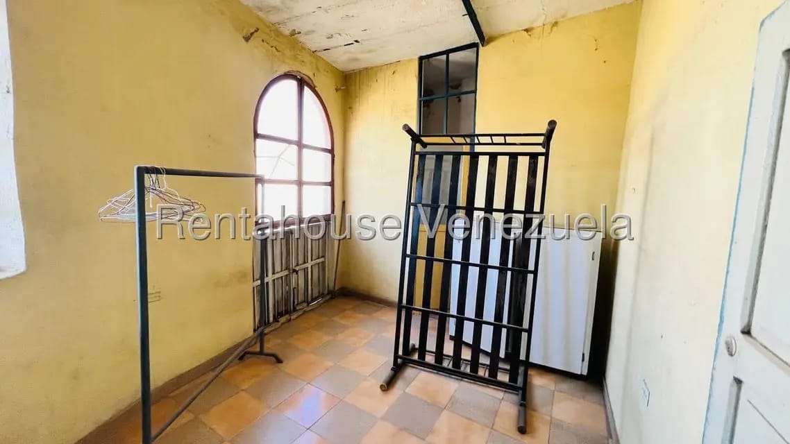 Casa (1 Nivel) en Venta en Centro, Aragua - 9