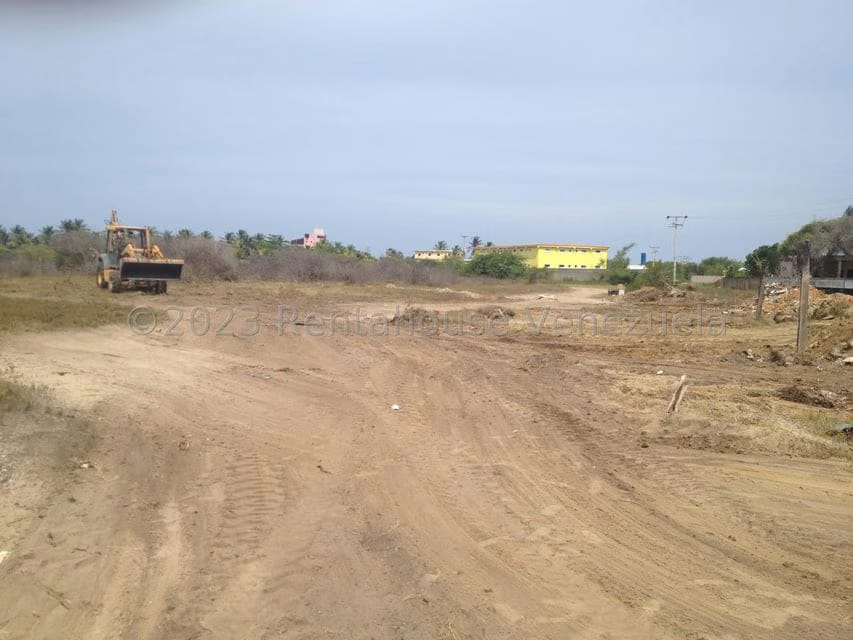 Terreno (Comercial) en Venta en Playa Norte, Falcon - 2