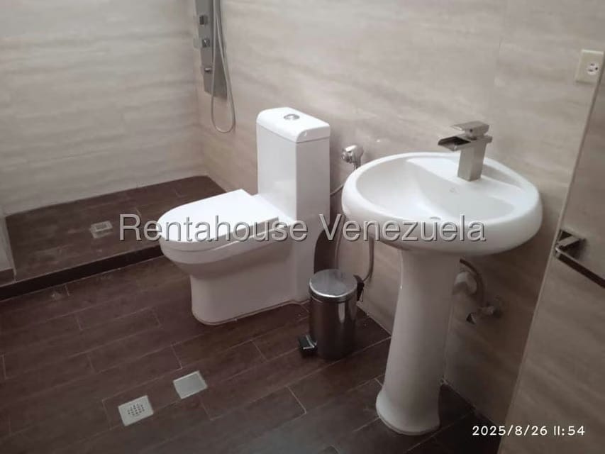 Casa (Duplex) en Venta en Alta Florida, Distrito Metropolitano - 17