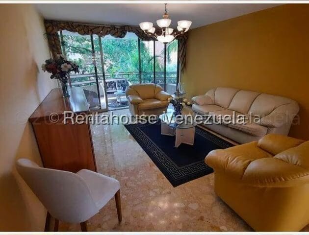 Apartamento (1 Nivel) en Venta en El Rosal, Distrito Metropolitano - 11