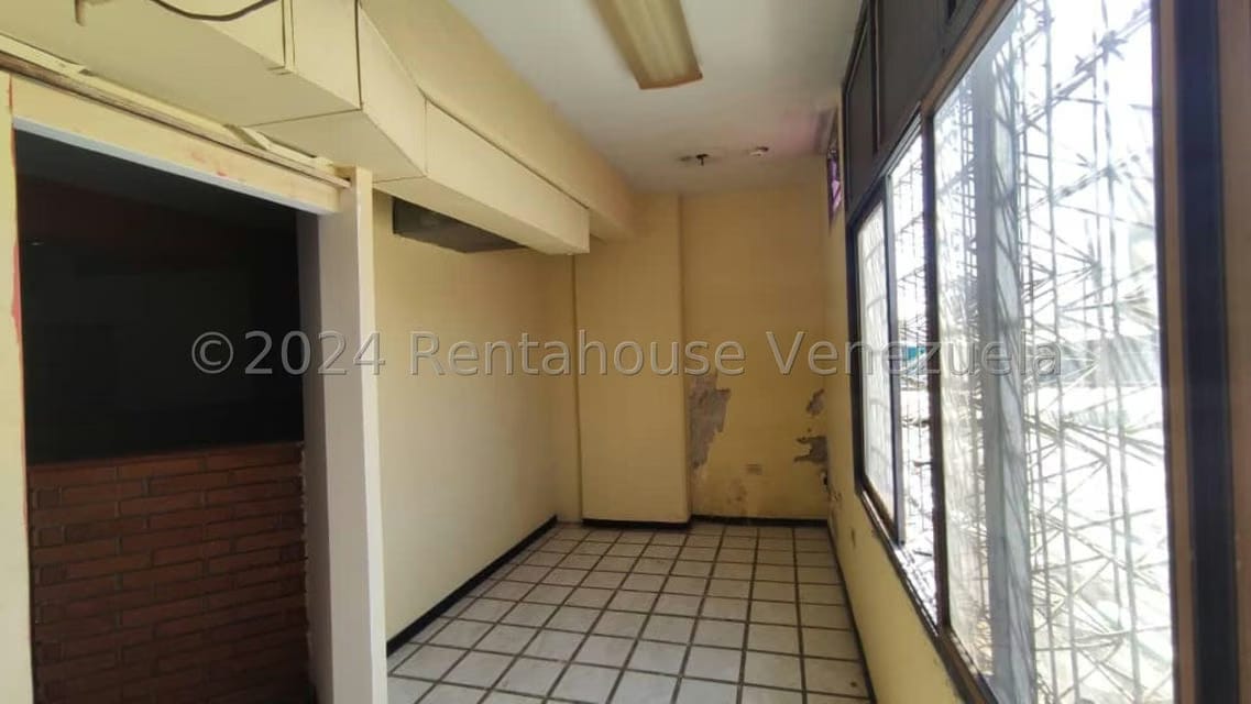 Comercial (Oficina) en Venta en Centro, Lara - 29