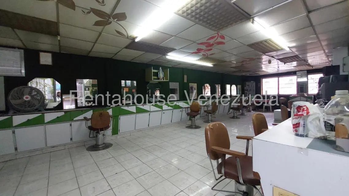 Comercial (Galpon - Deposito) en Alquiler en Parroquia Santa Rosalia, Distrito Metropolitano - 19