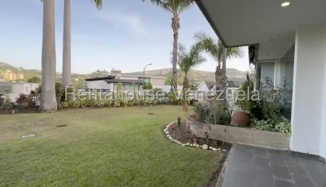 Casa (Multipes Niveles) en Alquiler en Prados del Este, Distrito Metropolitano - 18