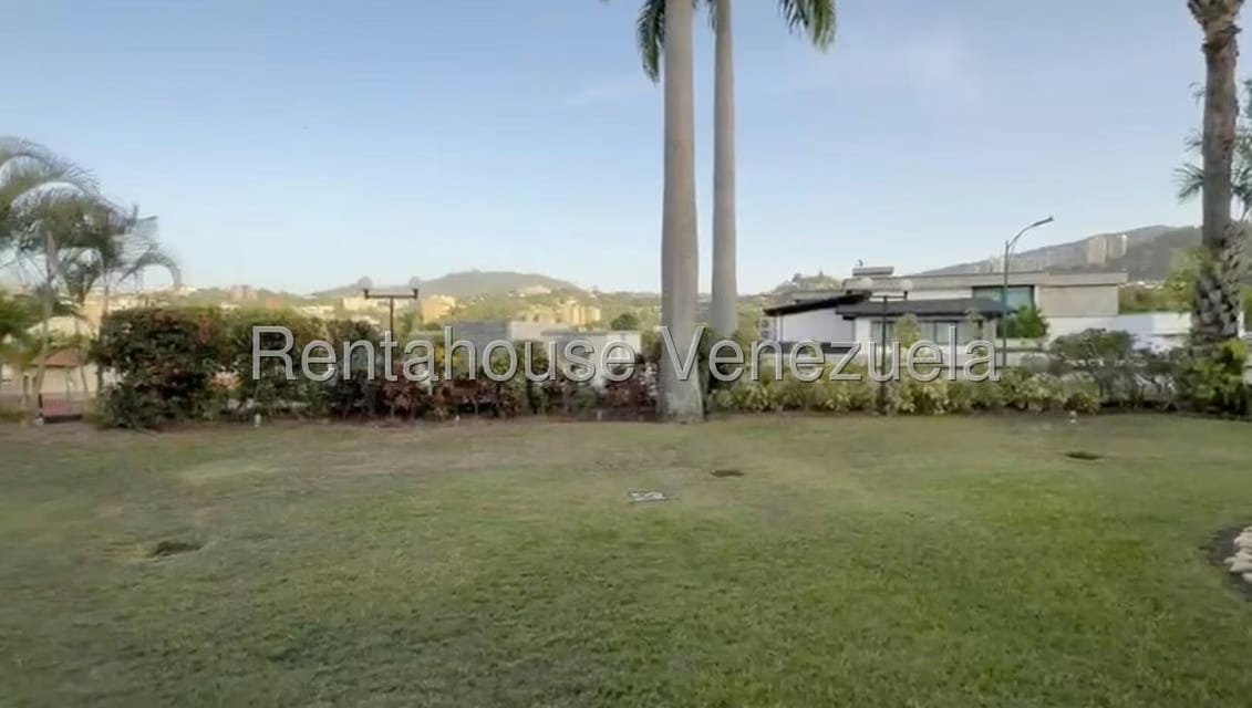 Casa (Multipes Niveles) en Alquiler en Prados del Este, Distrito Metropolitano - 19