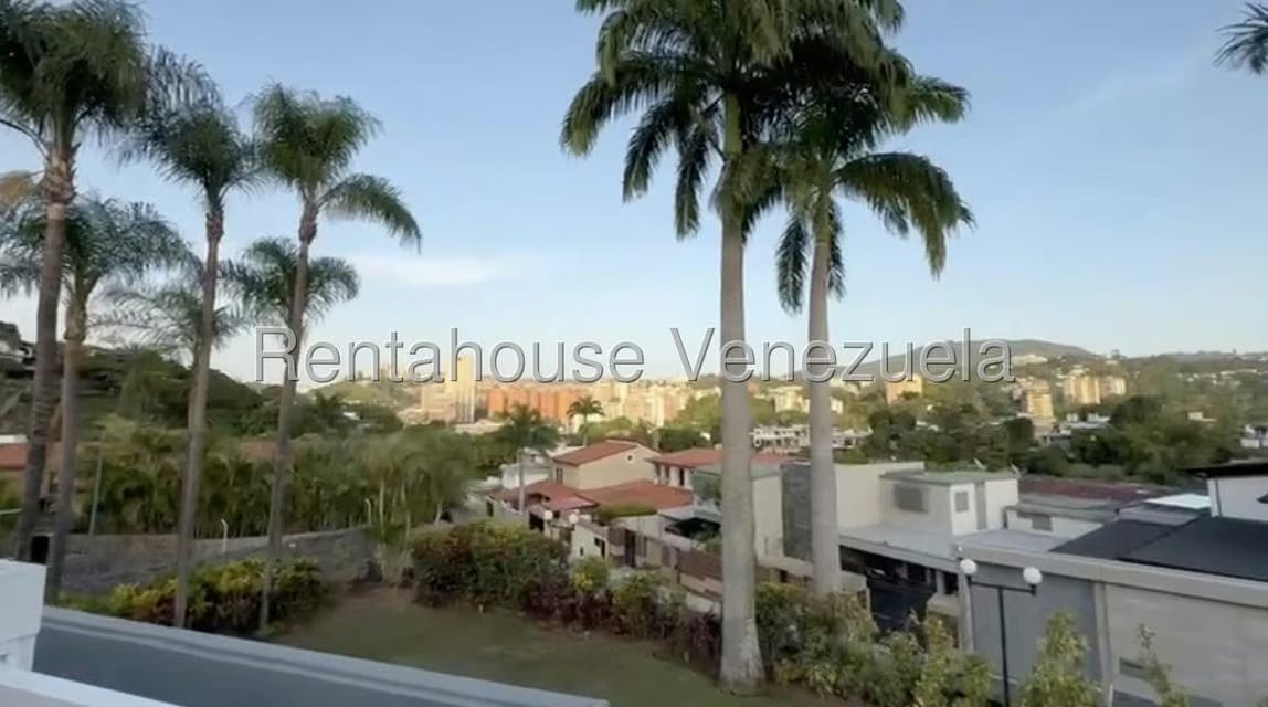 Casa (Multipes Niveles) en Alquiler en Prados del Este, Distrito Metropolitano - 33