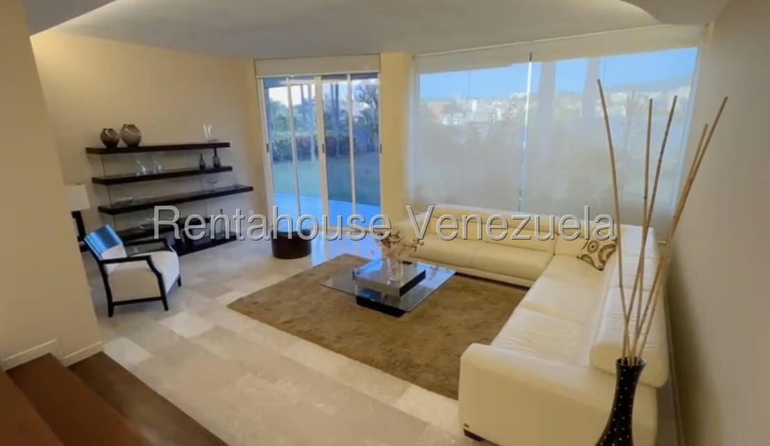 Casa (Multipes Niveles) en Alquiler en Prados del Este, Distrito Metropolitano - 5
