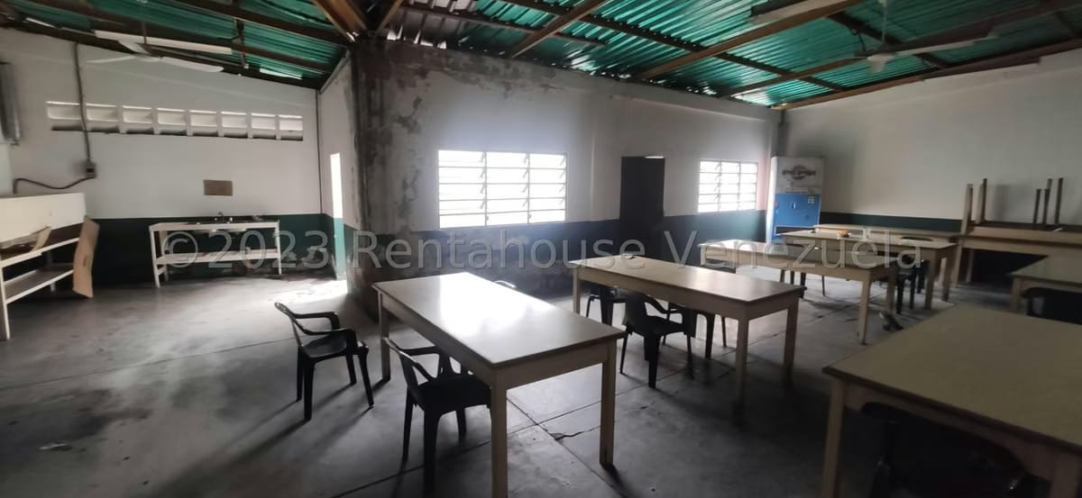 Comercial (Galpon - Deposito) en Venta en El Tambor, Miranda - 31