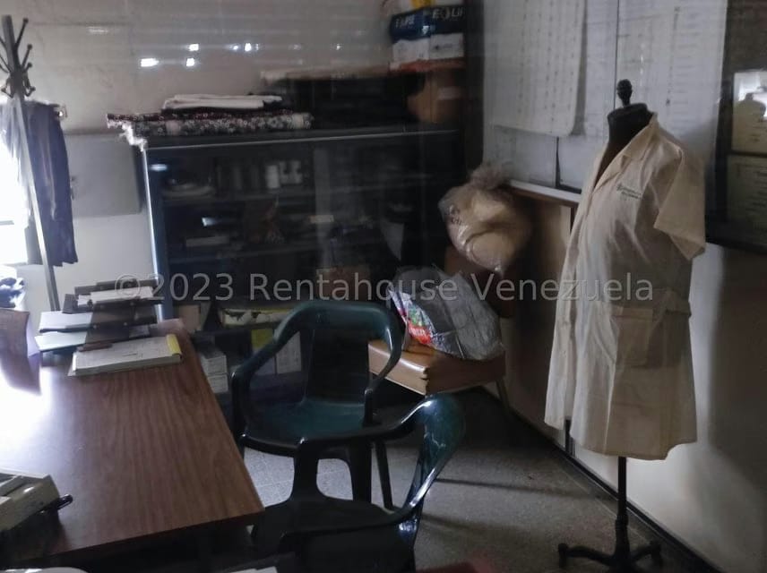 Comercial (Galpon - Deposito) en Venta en El Tambor, Miranda - 41