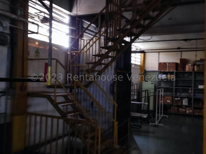 Comercial (Galpon - Deposito) en Venta en El Tambor, Miranda - 53