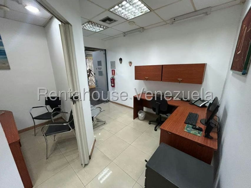 Comercial (Oficina) en Venta en El Marques, Distrito Metropolitano - 5
