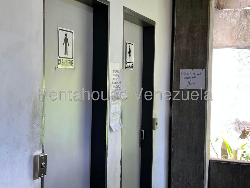 Comercial (Oficina) en Venta en El Marques, Distrito Metropolitano - 8