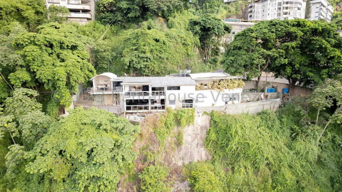 Casa (Duplex) en Venta en Colinas de Bello Monte, Distrito Metropolitano - 2