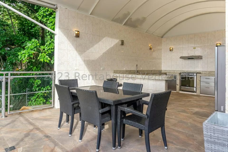 Casa (Duplex) en Venta en Colinas de Bello Monte, Distrito Metropolitano - 16