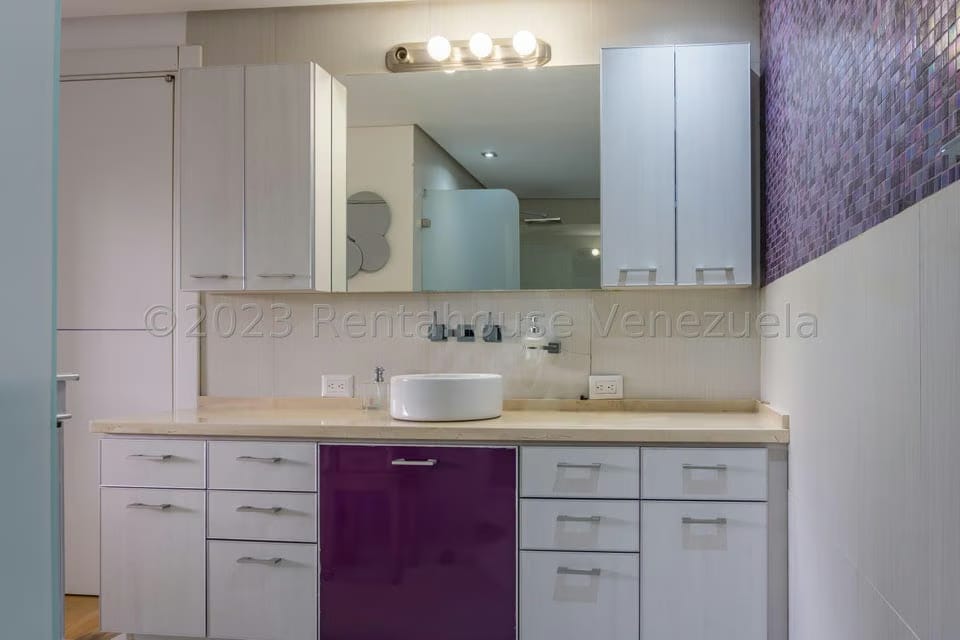 Casa (Duplex) en Venta en Colinas de Bello Monte, Distrito Metropolitano - 25