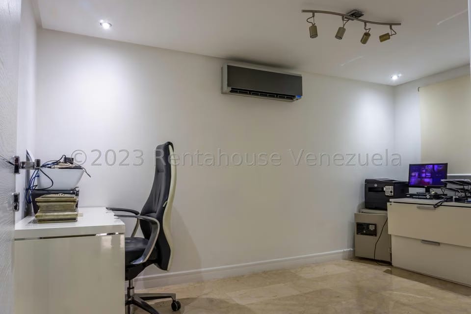 Casa (Duplex) en Venta en Colinas de Bello Monte, Distrito Metropolitano - 29