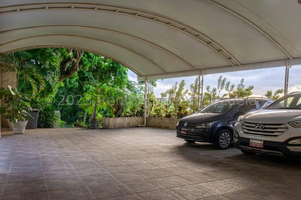 Casa (Duplex) en Venta en Colinas de Bello Monte, Distrito Metropolitano - 30