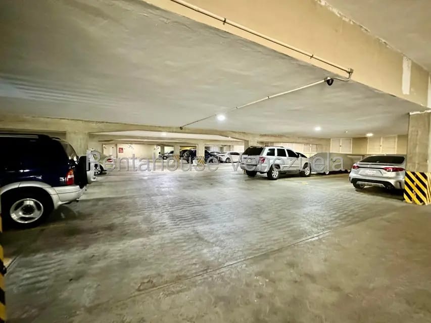 Apartamento (1 Nivel) en Venta en Las Esmeraldas, Distrito Metropolitano - 17