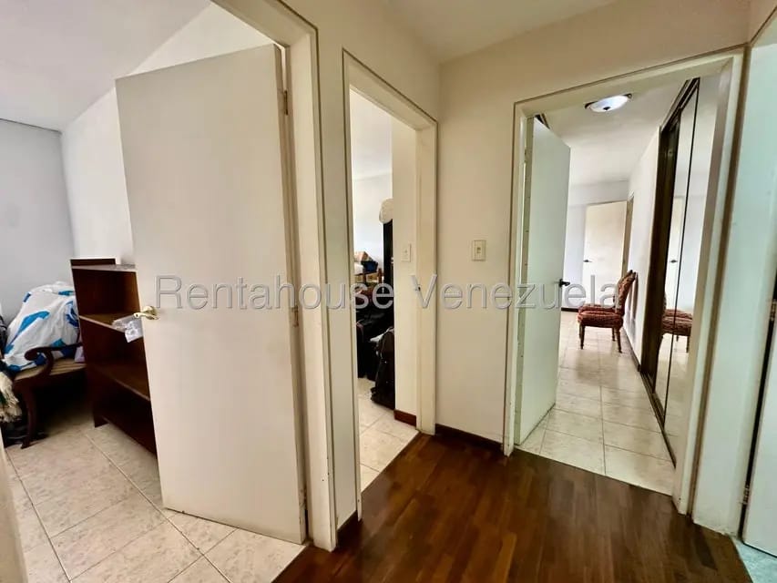 Apartamento (1 Nivel) en Venta en Las Esmeraldas, Distrito Metropolitano - 22
