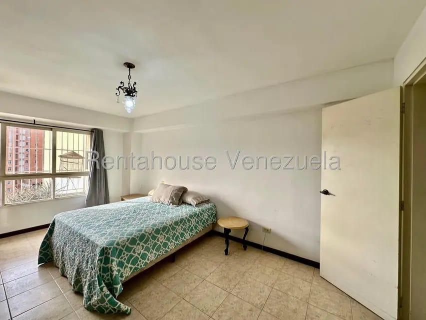 Apartamento (1 Nivel) en Venta en Las Esmeraldas, Distrito Metropolitano - 24