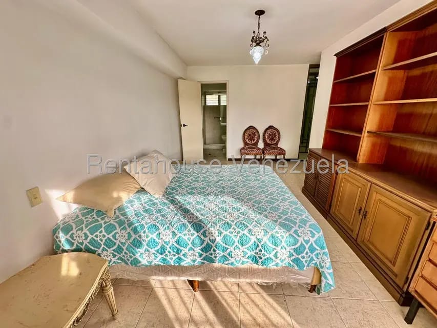 Apartamento (1 Nivel) en Venta en Las Esmeraldas, Distrito Metropolitano - 25
