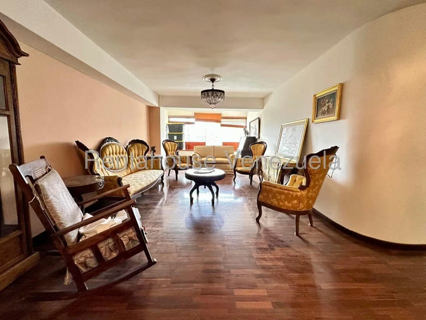 Apartamento (1 Nivel) en Venta en Las Esmeraldas, Distrito Metropolitano - 6